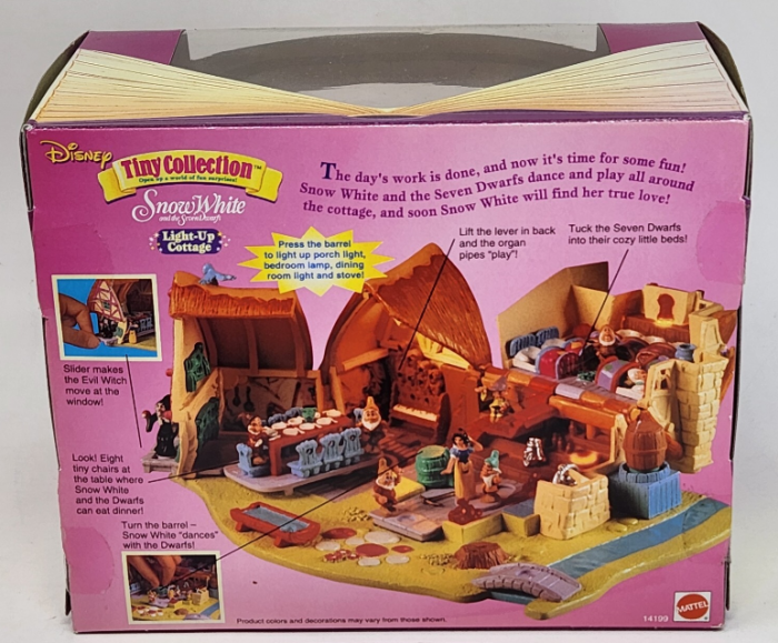 blancheneige3 Snow White and the Seven Dwarfs - Light Up Cottage