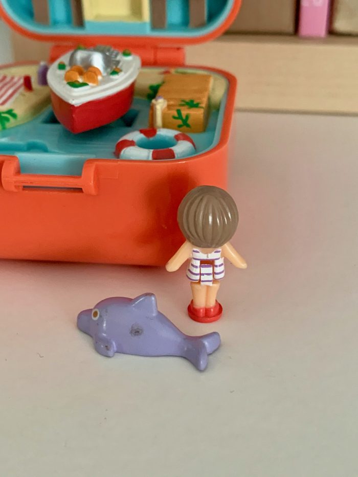 Little Lulu's Speadboat Ring and Ring Case