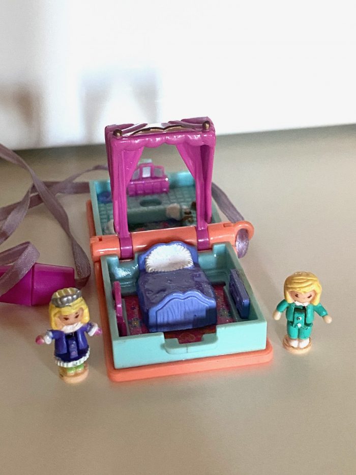 Glitter Dreams Locket - Enchanted Storybooks