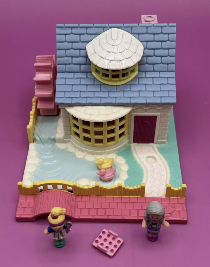 Polly's Watermill Cottage (Windows Yellow)