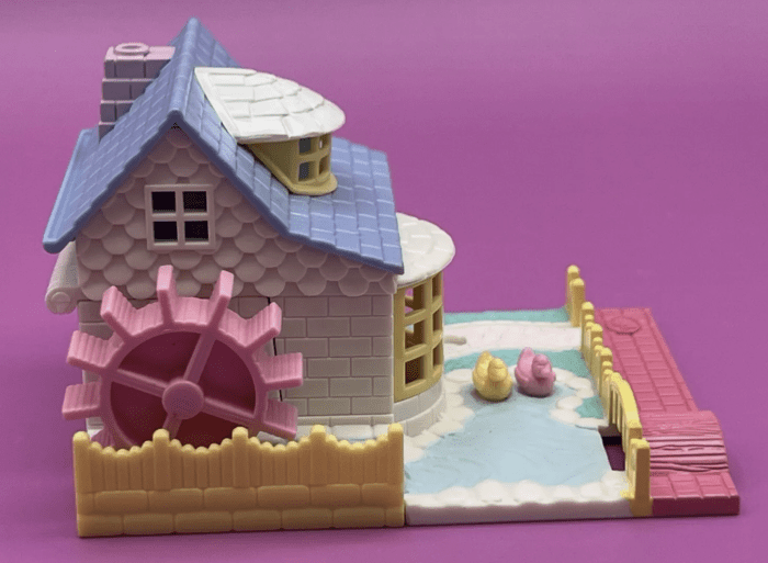 Polly's Watermill Cottage (Windows Yellow)